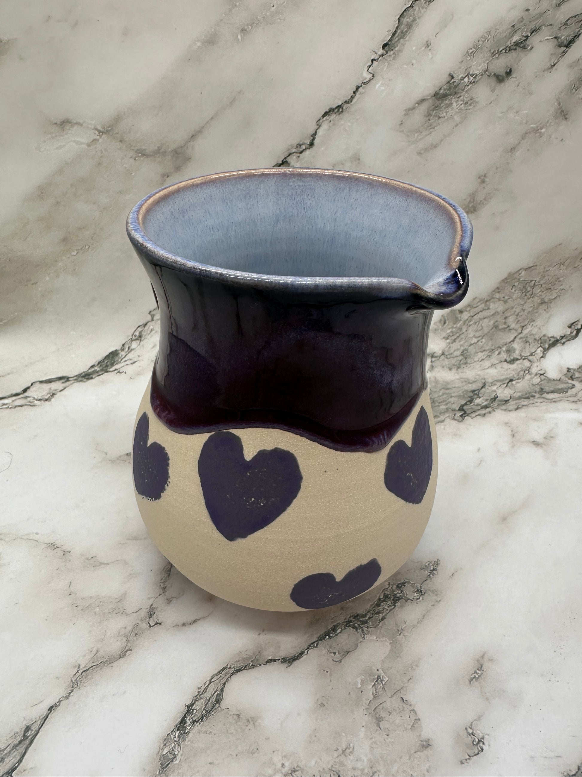 Heart print large jug