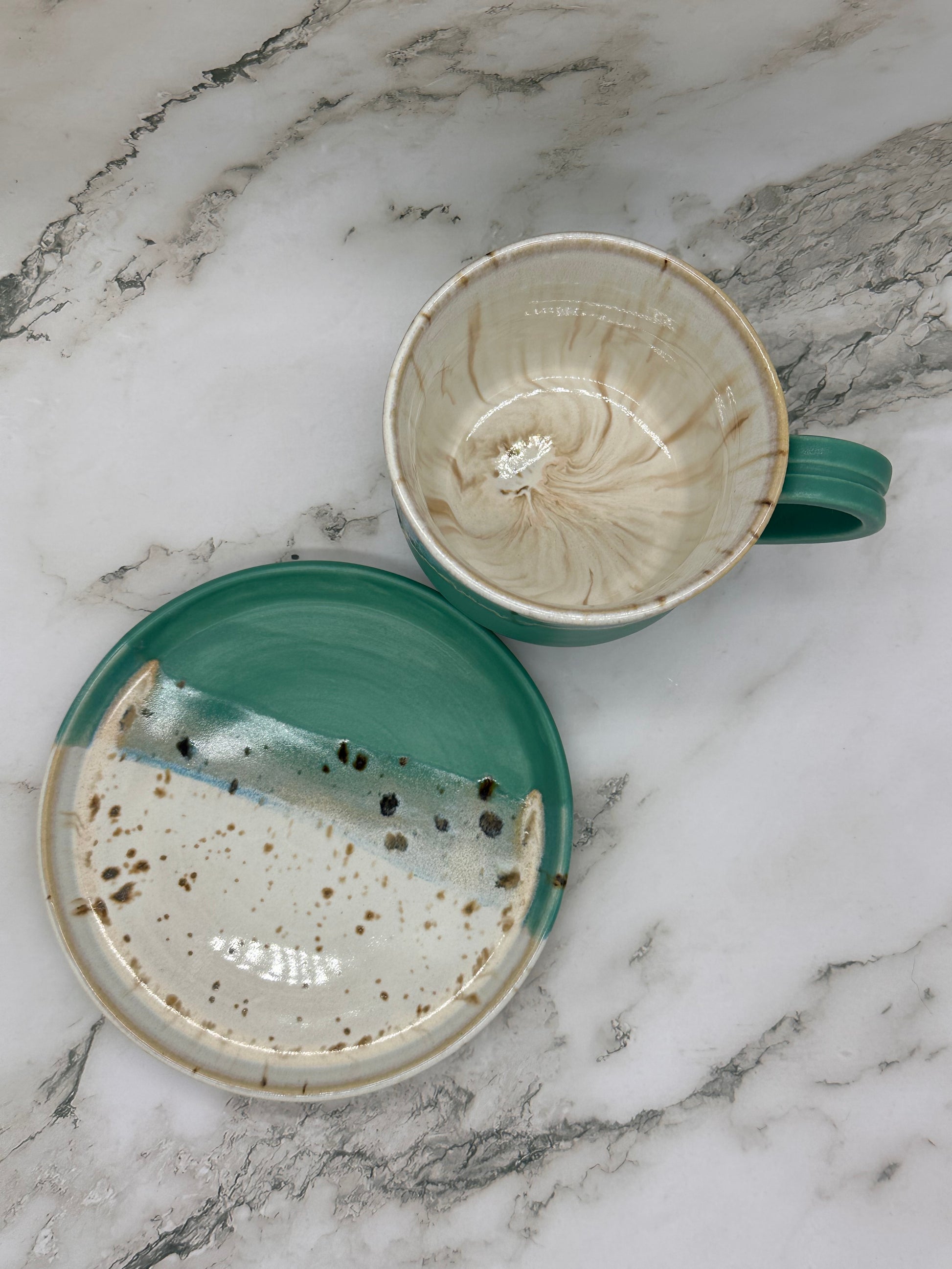 Teal beach ‘Tea and cake’