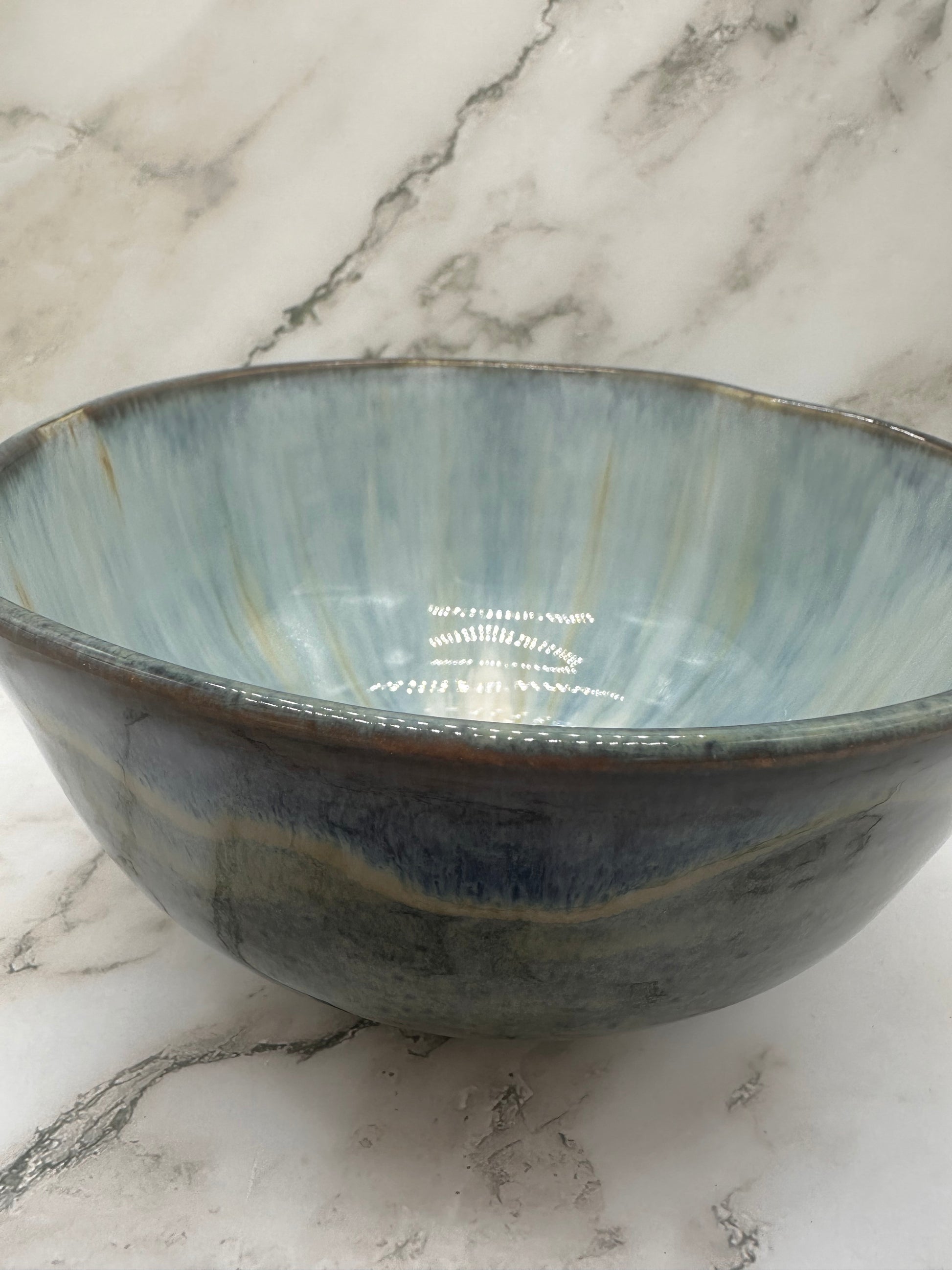Blue heart rim bowl